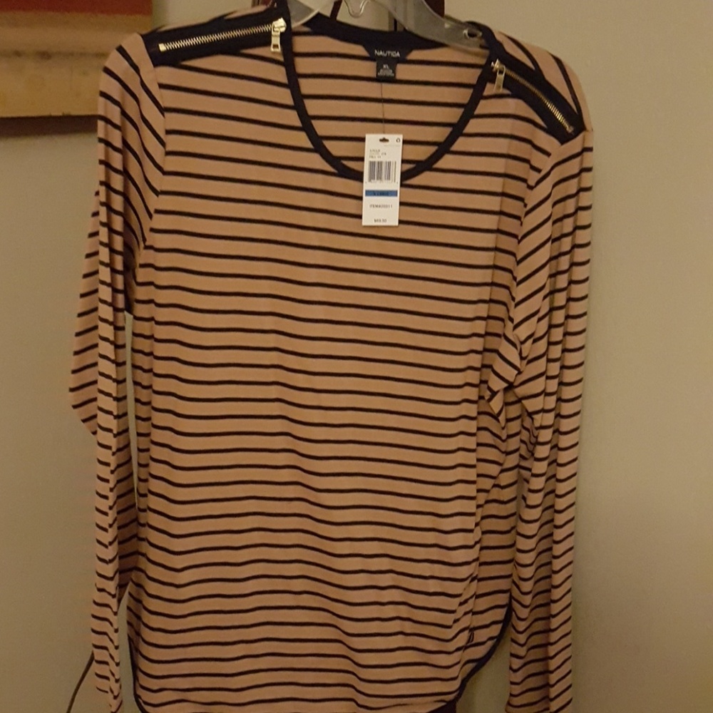 Nautica long sleeve pull over shirt NWT